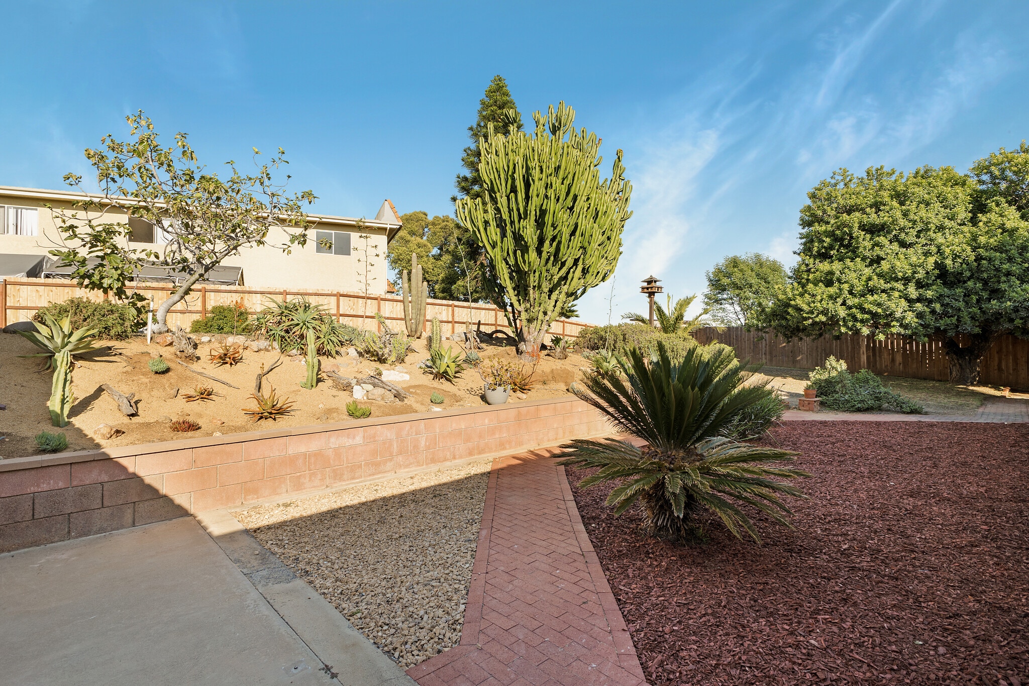 Building Photo - 205 Plymouth Dr