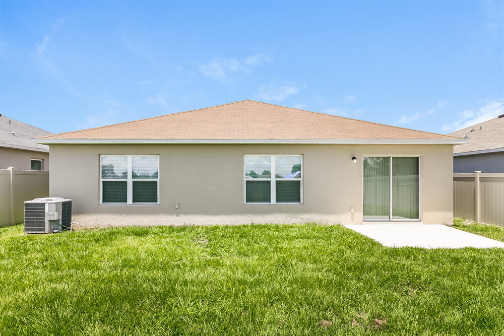 Building Photo - 295 Lake Lucerne Way