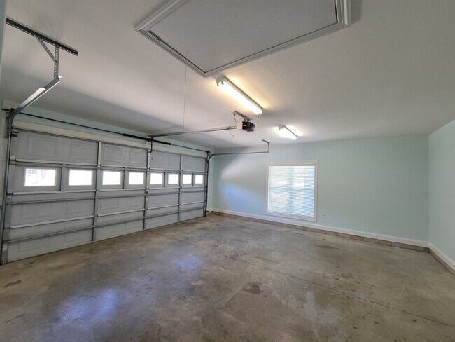 Building Photo - Beautiful home in Cypress Lakes in Lake Park
