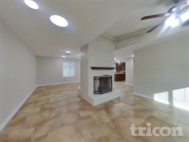 Building Photo - 8434 S 19th St