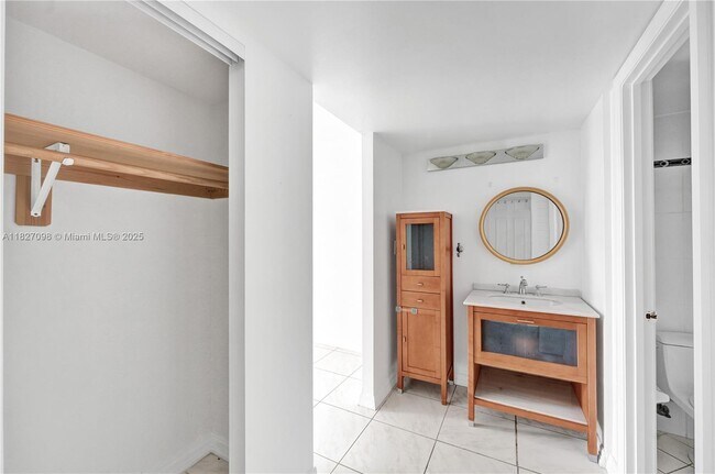 Building Photo - 20335 W Country Club Dr