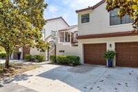 Building Photo - 520 Via Verona Ln
