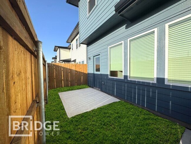 Building Photo - WESTON PLAN