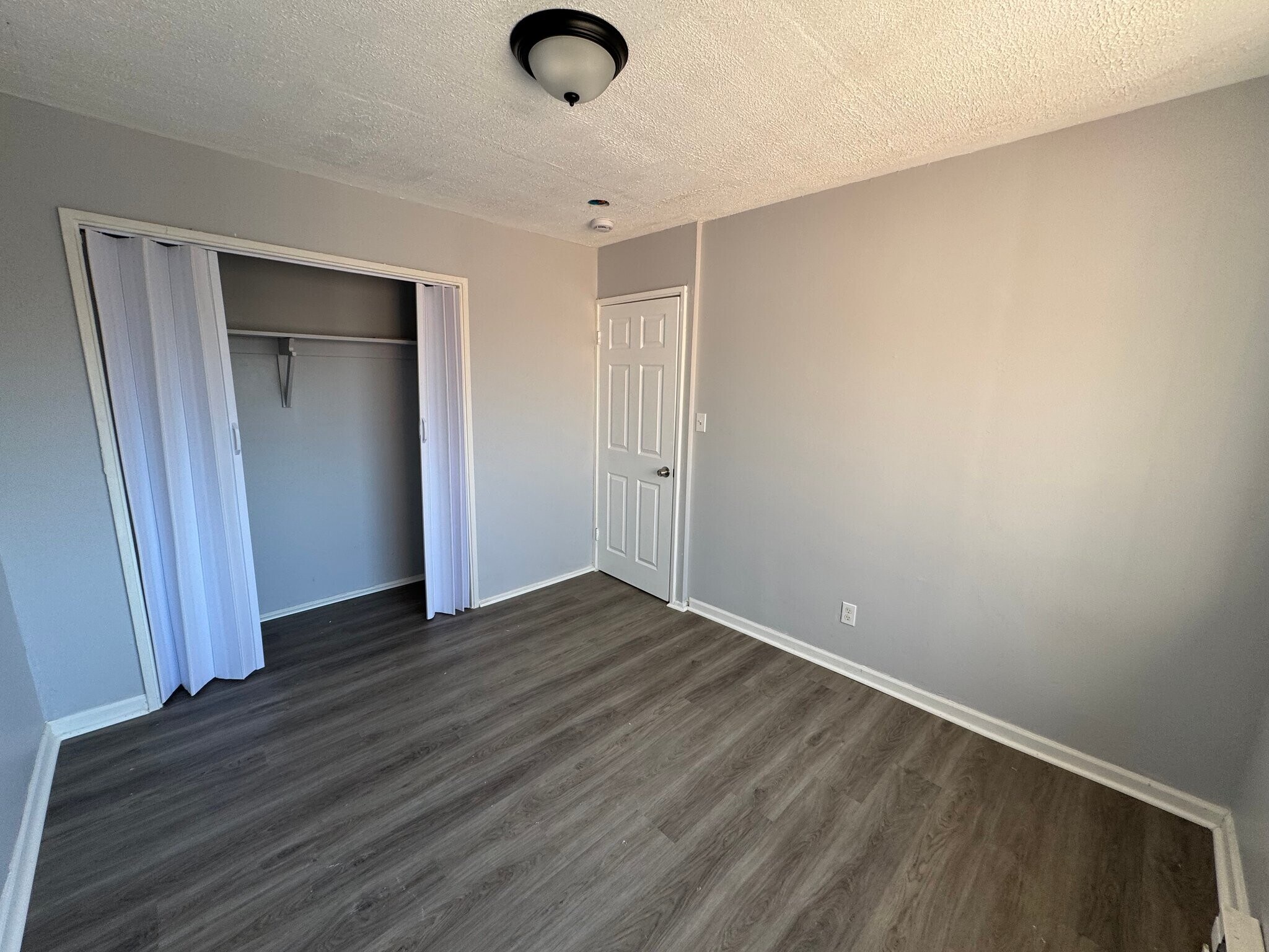 Building Photo - 14520 Milverton Rd