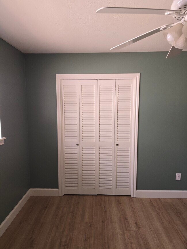 Building Photo - 2007 Southwood Dr