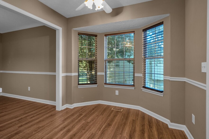 Building Photo - 1409 Aaronwood Dr