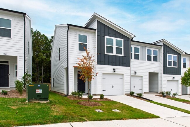 Building Photo - Newly Built: Bright 3-Bedroom Townhome wit...