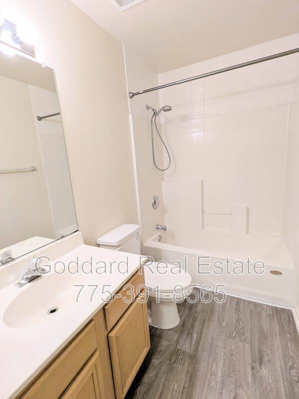 Building Photo - 2900 Castle Sage Ct