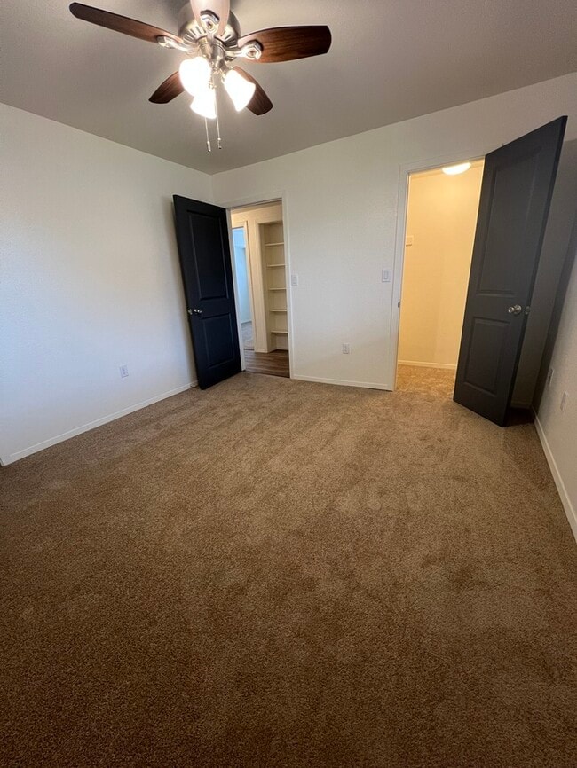 Building Photo - 1151 Dakota Dr