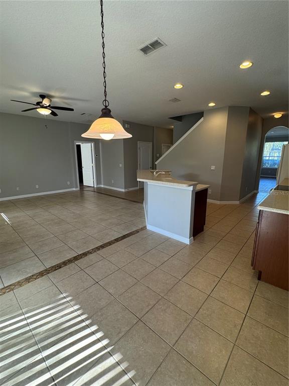 Building Photo - 559 Hiawatha Palm Pl