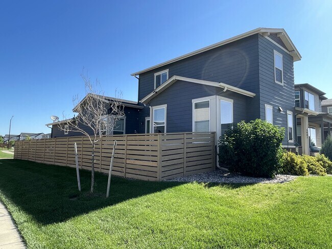 Building Photo - 3002 Comet St