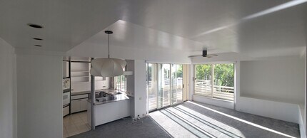 Building Photo - 2 bedroom 2 bath with a view at Palms of Wailea/Phase I