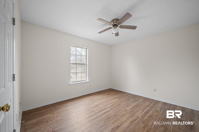 Building Photo - 20938 Liberty Ln