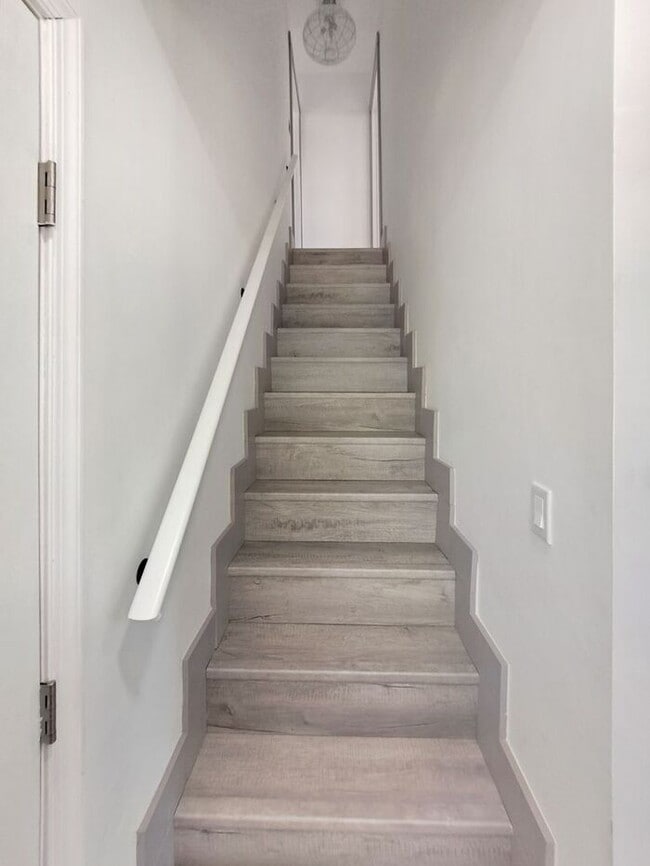 Building Photo - Coming Soon! Mid Century Modern Cape Cod i...