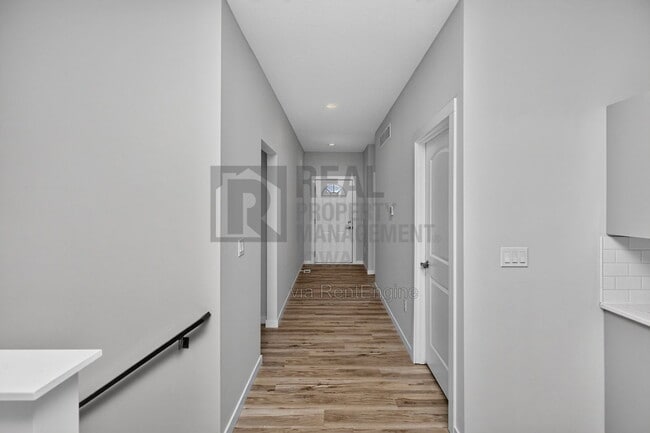 Building Photo - 6810 Bright St