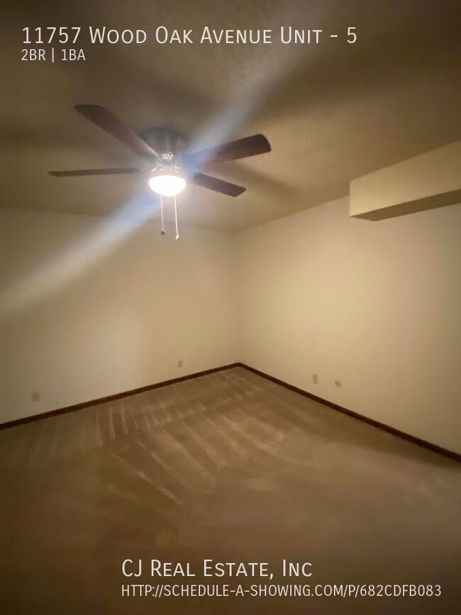 Building Photo - 11757 Wood Oak Ave