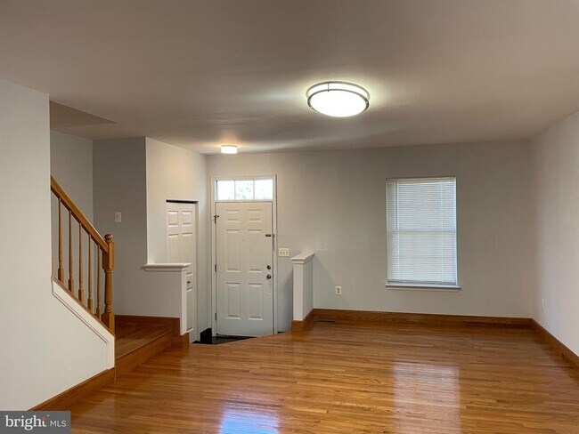 Building Photo - 3996 Royal Lytham Dr