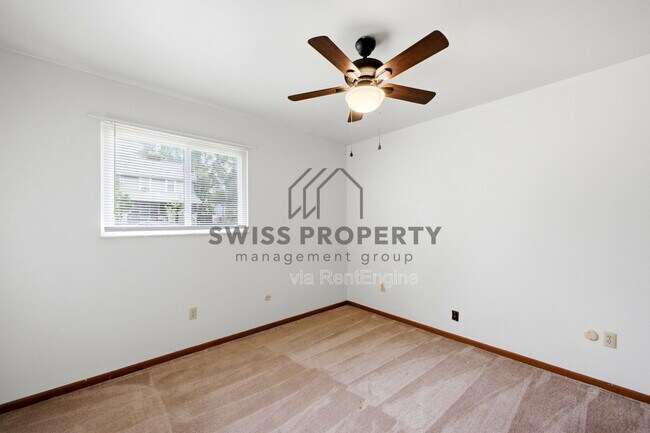 Building Photo - 1567 Briarwood Ave