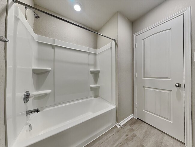 Building Photo - 125 Moonrise Dr