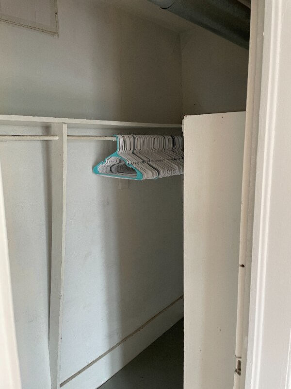 Building Photo - 1033 Redfield St