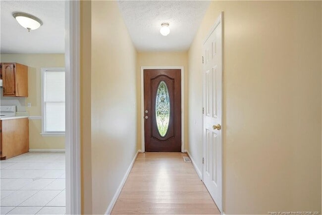 Building Photo - 6585 Applewhite Rd