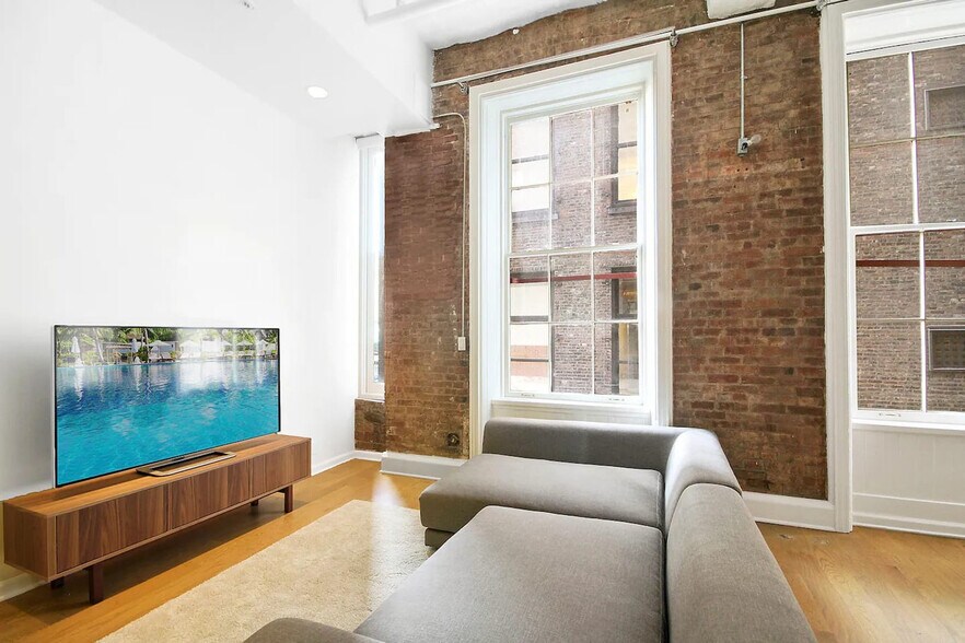 Building Photo - 1 Bond St