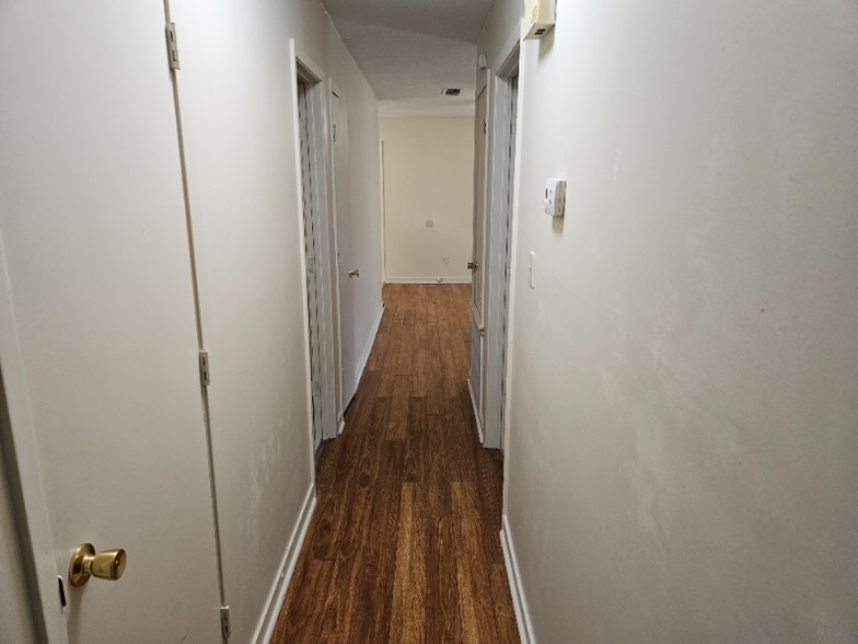 Building Photo - 2835 Glenderry St