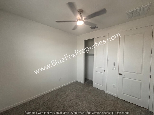 Building Photo - 35049 S Lasso Ln