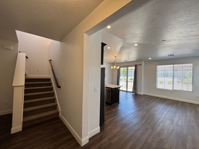 Building Photo - Private Comfort for All: 3-Bedroom All En-Suite Home