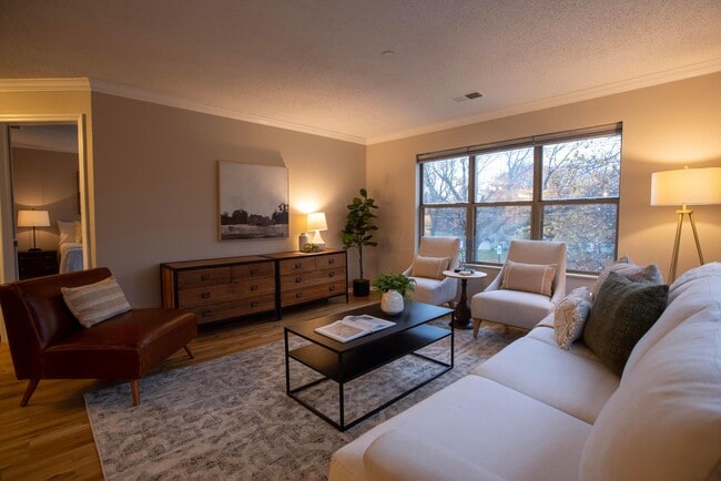 Building Photo - 39 Buttles Ave