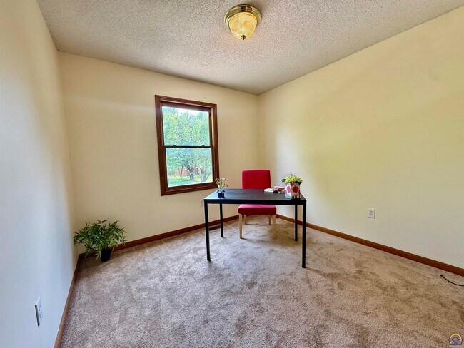Building Photo - 33124 W 87th Terrace
