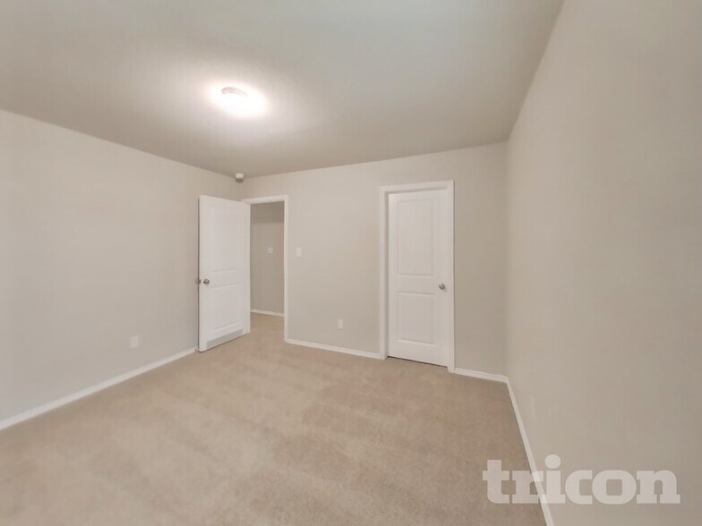 Building Photo - 8902 Lamus Wheel