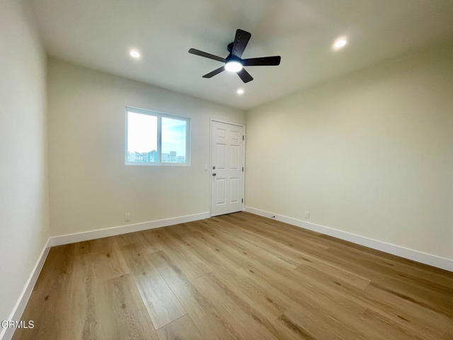 Building Photo - 208 E Surfside Dr