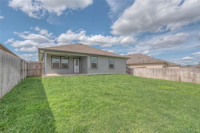 Building Photo - 204 Rockbridge Dr