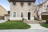 Building Photo - 43 Topanga