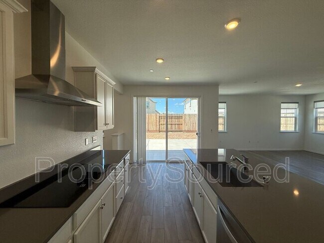 Building Photo - 1567 Halo Ave