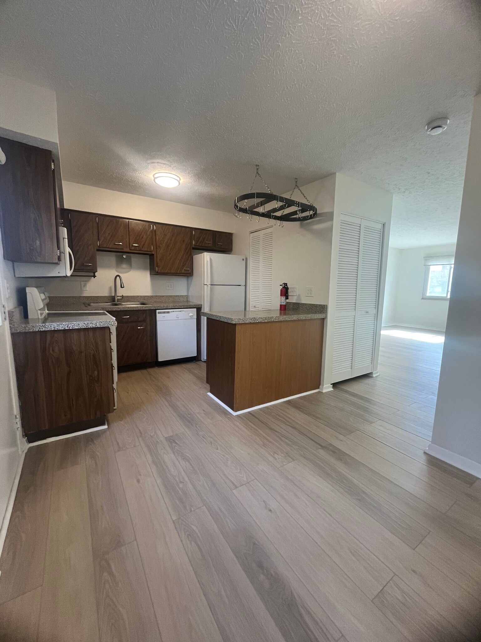 Building Photo - 1967 Slaton Ct