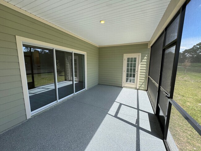 Building Photo - 13717 NW Convergence Blvd