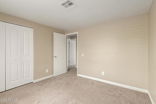 Building Photo - 1512 West Mariposa Dr