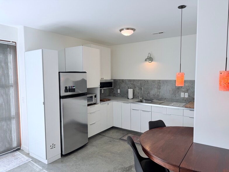 Building Photo - 100 Nevada Ave