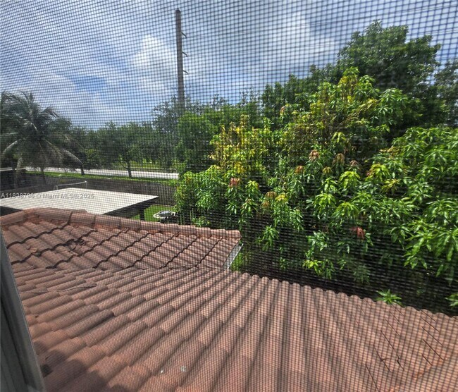 Building Photo - 10934 SW 247th Ter