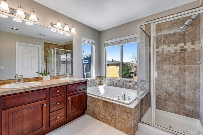 Building Photo - Fullerton Cir