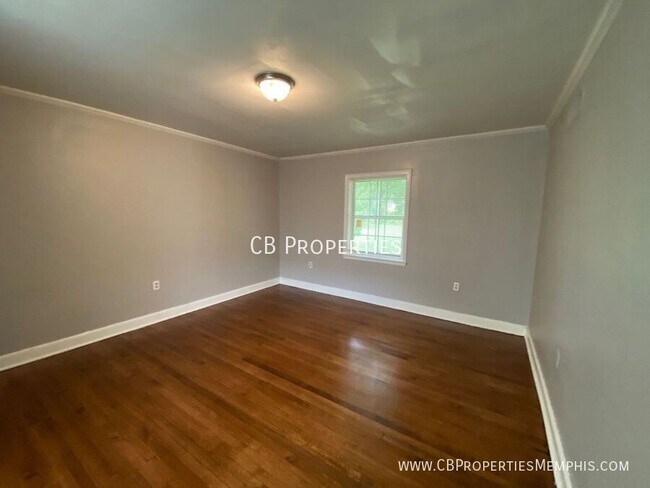 Building Photo - 4320 Bishop Hills Dr