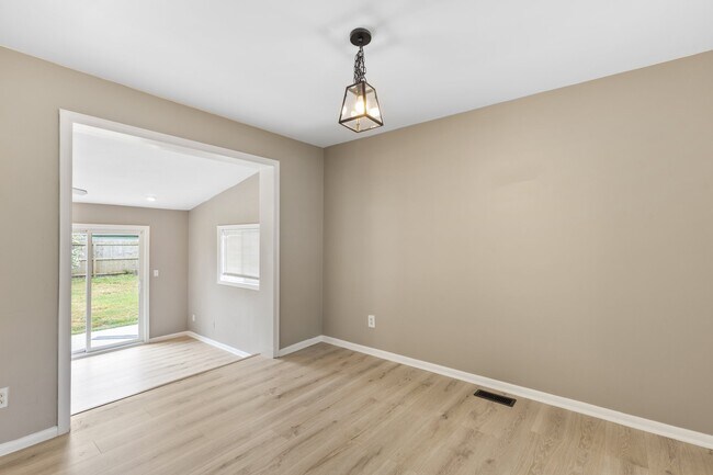 Building Photo - 3505 Hilber St