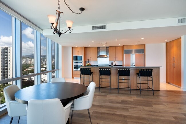 Building Photo - HOKUA 3 bedroom FULLY FURNISHED