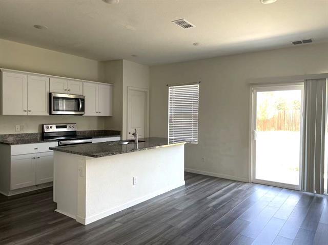 Building Photo - 2909 Aspen Dr