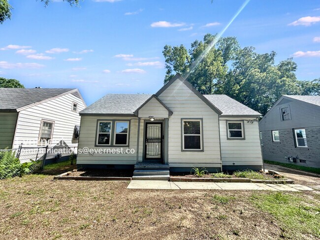 Building Photo - 2767 Filmore Ave