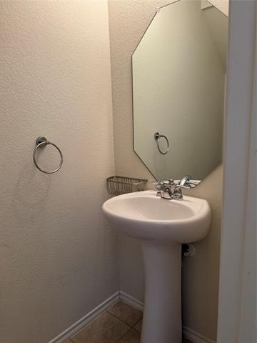 Building Photo - 2258 Bryant Ln