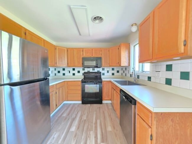 Building Photo - 1405 Bantry Ln