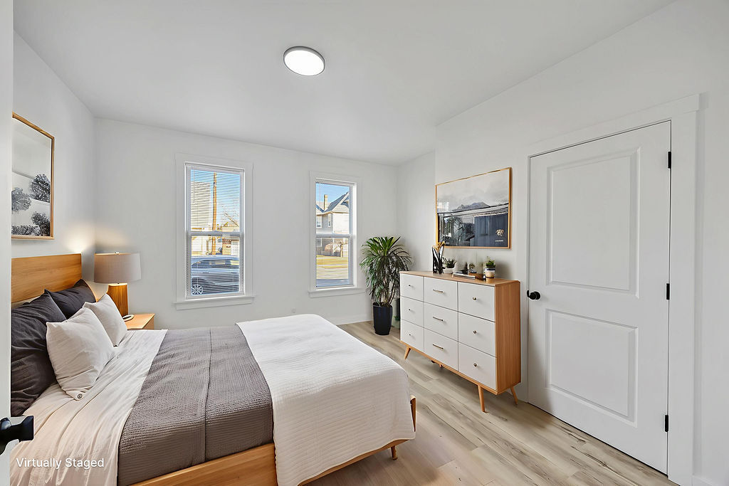 Building Photo - 2022 Central Ave